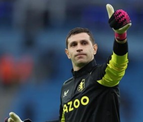 开云下载-【英超】罗德里头槌闪击，曼城3-1阿斯顿维拉