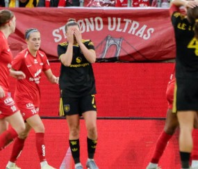 颇为尴尬，欧冠资格赛前曼联女足的部分球鞋在托运中丢失