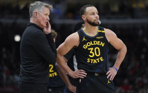 科尔：库里很沮丧 他现在在做投篮训练&amp;状态还达不到参加训练程度